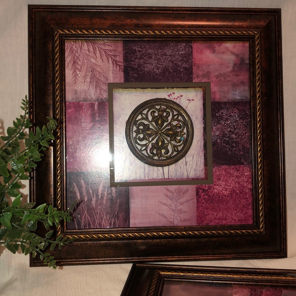 Two plastic framed wall art - Picture 3 of 5